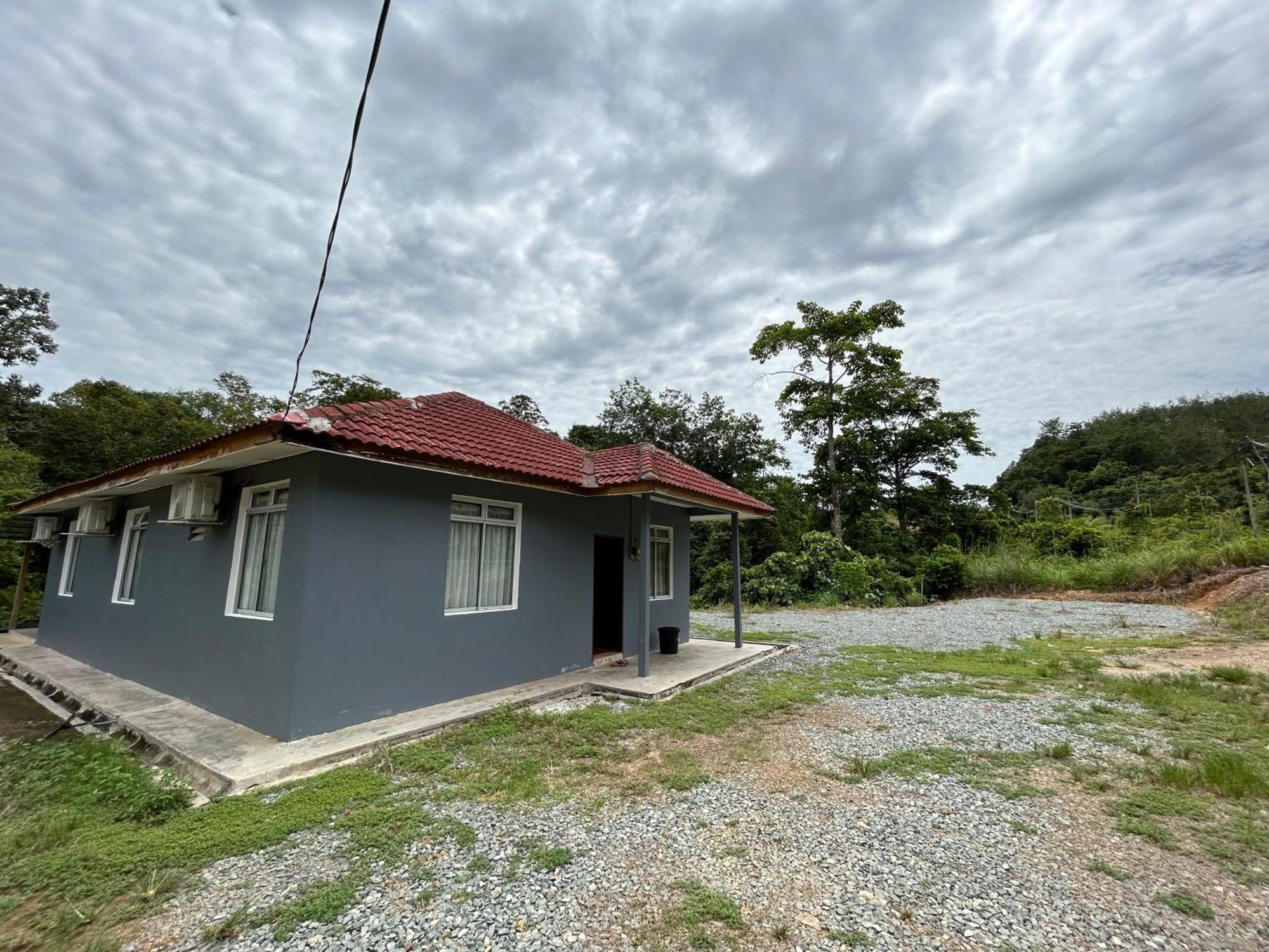 Dtahan Motel Taman Negara Kuala Tahan Exterior photo